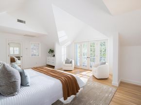 191 Newton St, Brookline MA 02445