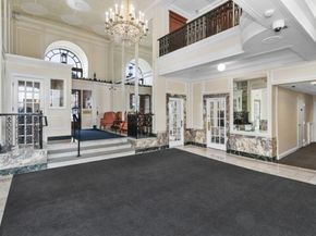 466 Commonwealth Ave 205, Boston MA 02215