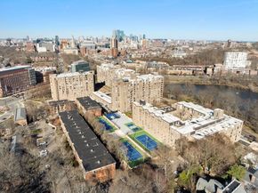 77 Pond Ave 412, Brookline MA 02445