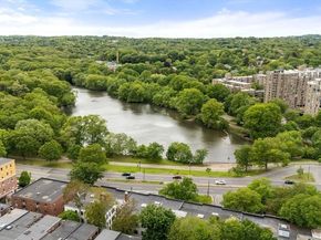 77 Pond Ave 412, Brookline MA 02445