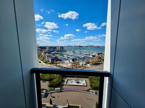 2001 Marina Dr 605, Quincy MA 02171