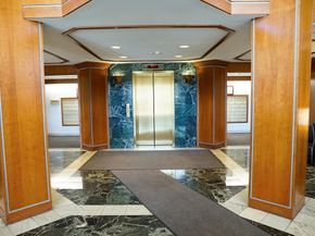 2001 Marina Dr 605, Quincy MA 02171