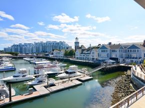 2001 Marina Dr 605, Quincy MA 02171