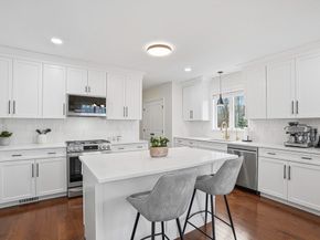 6 Sycamore Way, Medway MA 02053