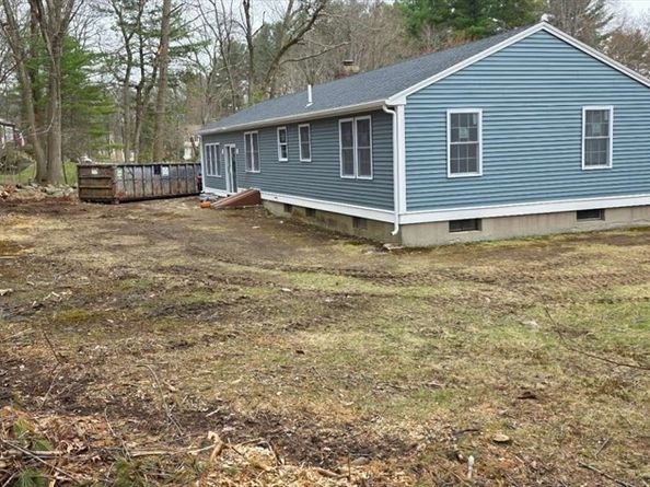 8 Galloway Road, Chelmsford MA 01824