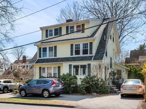 60 Denton Rd 3, Wellesley MA 02482