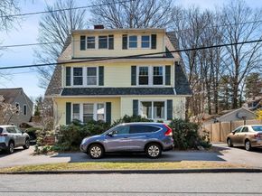 60 Denton Rd 3, Wellesley MA 02482