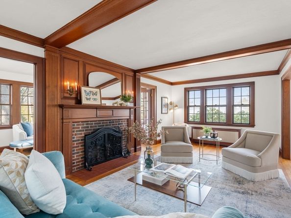 9 Tower Rd, Lexington MA 02421