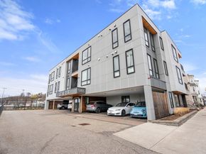 946 Saratoga St 204, Boston MA 02128