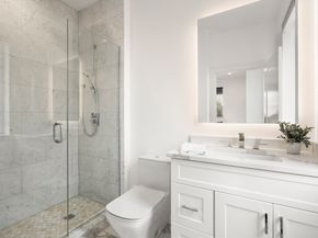 946 Saratoga St 204, Boston MA 02128