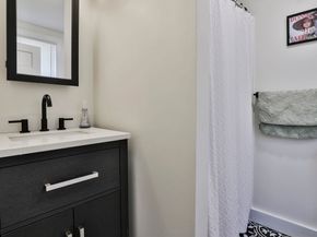 107 Central Ave, Milton MA 02186