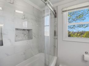 31 Lexington Rd, Shrewsbury MA 01545