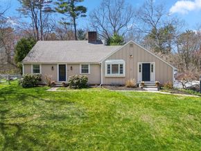 26 Parsonage Ln, Topsfield MA 01983