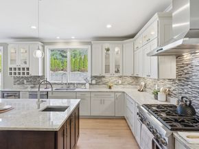 115 Meadowbrook Rd, Newton MA 02459