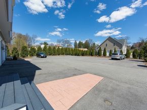 194 Oak St, Shrewsbury MA 01545
