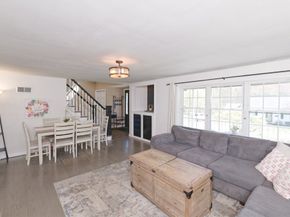 24 Lind St, Oxford MA 01540