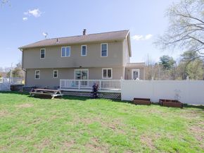 24 Lind St, Oxford MA 01540