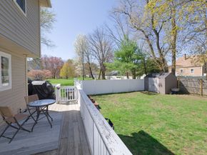 24 Lind St, Oxford MA 01540