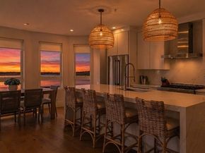 60 Newbury St 1, Quincy MA 02171