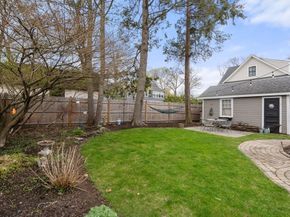 22 Grant St, Needham MA 02492