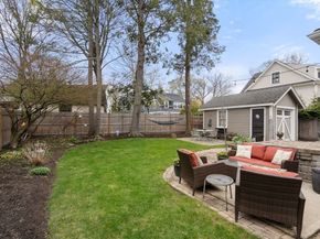 22 Grant St, Needham MA 02492