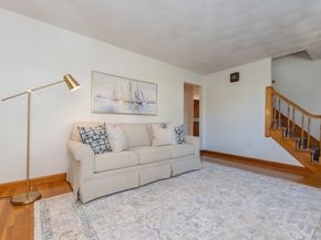 8 Siren St, Winthrop MA 02152