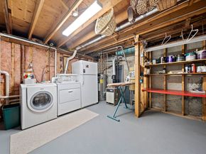 79 Hickory Ln, Weymouth MA 02188