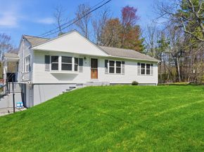 142 Sutton Ave, Oxford MA 01540