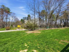 142 Sutton Ave, Oxford MA 01540