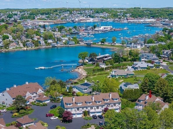 5 Raven Ln 5, Gloucester MA 01930