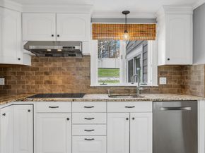 105 Macarthur Rd, Stoneham MA 02180