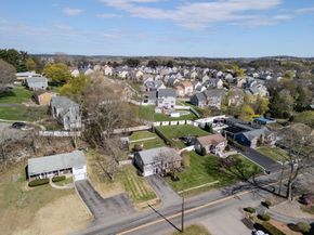 105 Macarthur Rd, Stoneham MA 02180