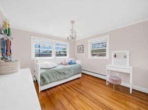 105 Macarthur Rd, Stoneham MA 02180