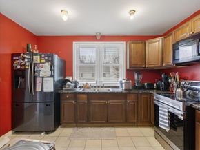 27 Towle Dr 27, Holden MA 01520