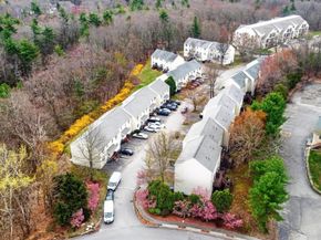 27 Towle Dr 27, Holden MA 01520
