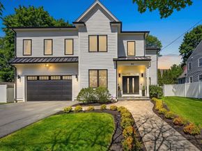 593 Saw Mill Brook Pkwy, Newton MA 02459
