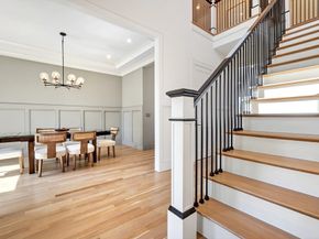 593 Saw Mill Brook Pkwy, Newton MA 02459
