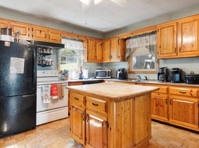 102 Canton St, Fitchburg MA 01420