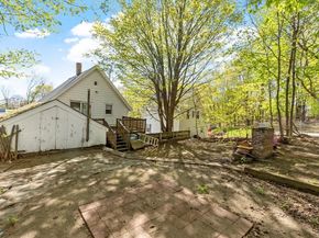 102 Canton St, Fitchburg MA 01420