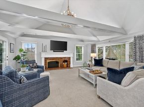 22 Cross St, Norwell MA 02061