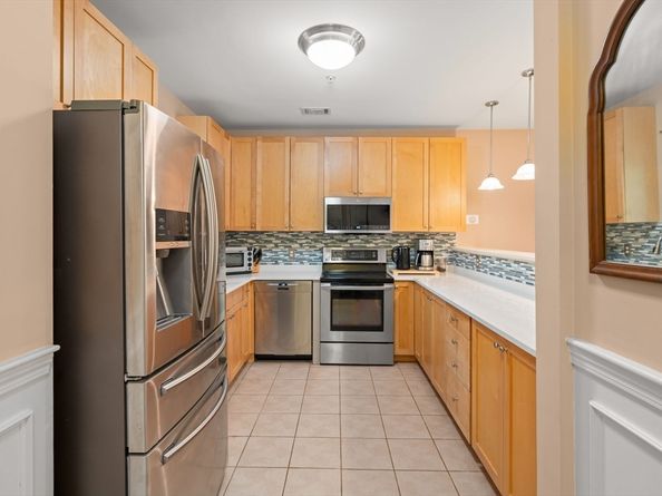 1102 Acorn Dr 1102, North Andover MA 01845