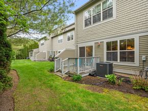 1102 Acorn Dr 1102, North Andover MA 01845