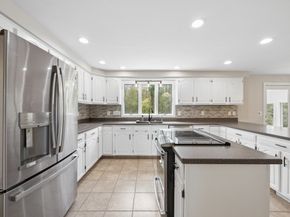 11 Kittredge Road, Spencer MA 01562