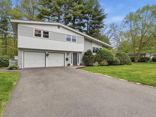 27 Clearview Drive, Framingham MA 01701
