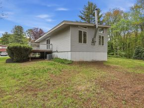 27 Clearview Drive, Framingham MA 01701