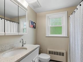 22 Ortins Rd, Hamilton MA 01982