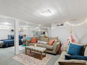 22 Ortins Rd, Hamilton MA 01982