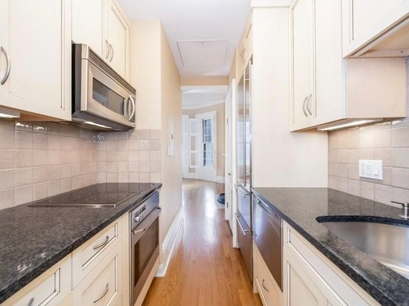 80 Marlborough St 7, Boston MA 02116