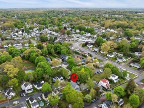 24 Hillside Ave, Braintree MA 02184