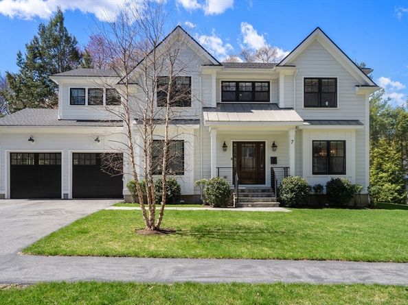 7 Massasoit Road, Wellesley MA 02481